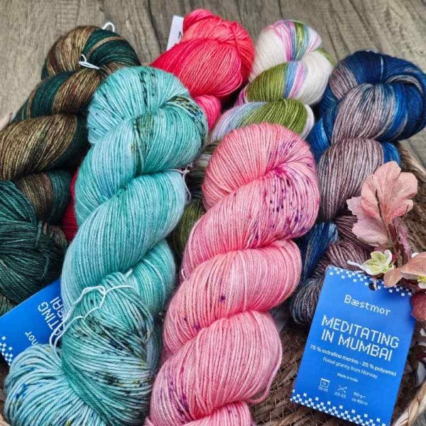 Bild på Meditating in Mumbai garn från Bæstmor